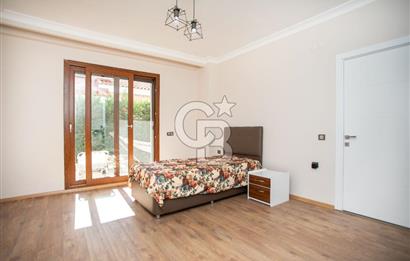 Foça Yenibağarası Mah. Kiralık 4+1 Müstakil Villa