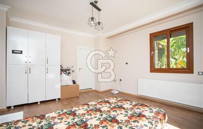 Foça Yenibağarası Mah. Satılık 4+1 Müstakil Villa