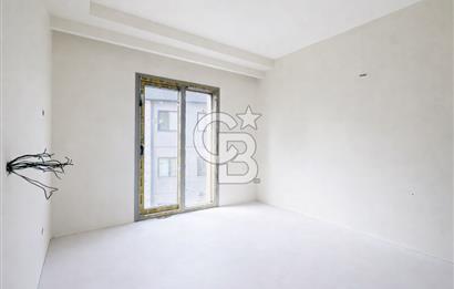 FENERBAHÇE , SELAHATTİN PINAR SOKAK'TA 4+1 KATTA TEK NET 140 M2 DAİRE