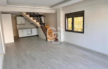 Foça Kazım Dirik Mah. Kiralık 3+1 Bahçeli Dubleks Daire