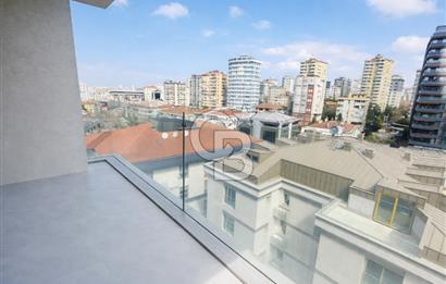 FENERBAHÇE , SELAHATTİN PINAR SOKAK'TA 4+1 KATTA TEK NET 140 M2 DAİRE