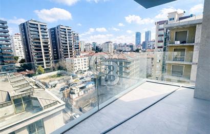 FENERBAHÇE , SELAHATTİN PINAR SOKAK'TA 4+1 KATTA TEK NET 140 M2 DAİRE