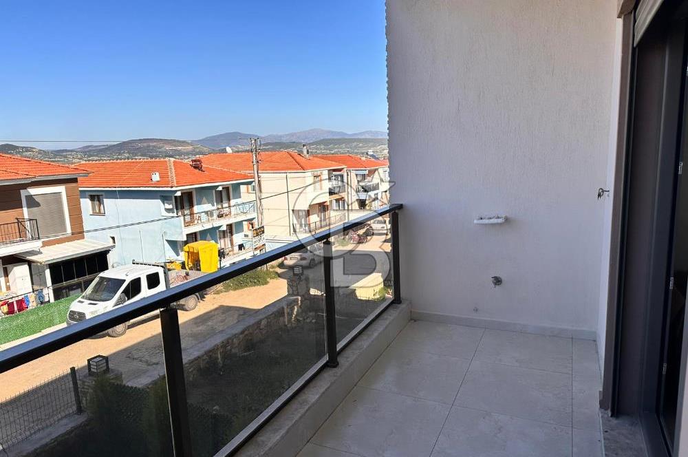Foça Kazım Dirik Mah. Kiralık 3+1 Bahçeli Dubleks Daire