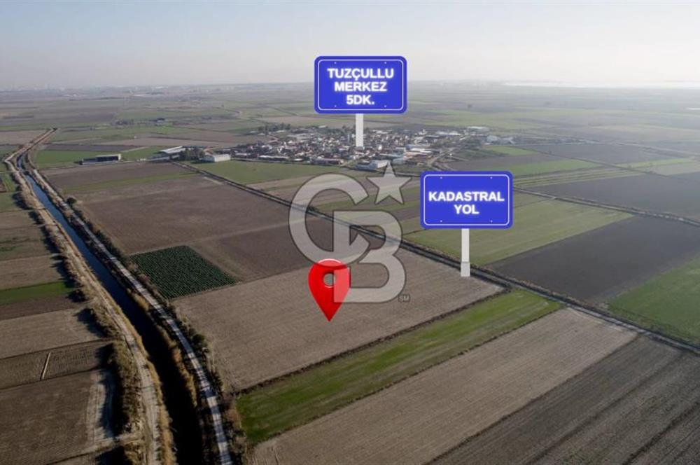 MENEMEN TUZÇULLU'DA 21.362 M² YOLA CEPHELİ SATILIK TARLA