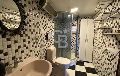 Ayvalık Merkez’de Avlulu Tarihi Rum Evi – “Sarı Köşk” | Aktif Konuk Evi