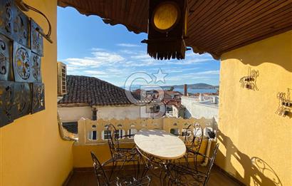 Ayvalık Merkez’de Avlulu Tarihi Rum Evi – “Sarı Köşk” | Aktif Konuk Evi