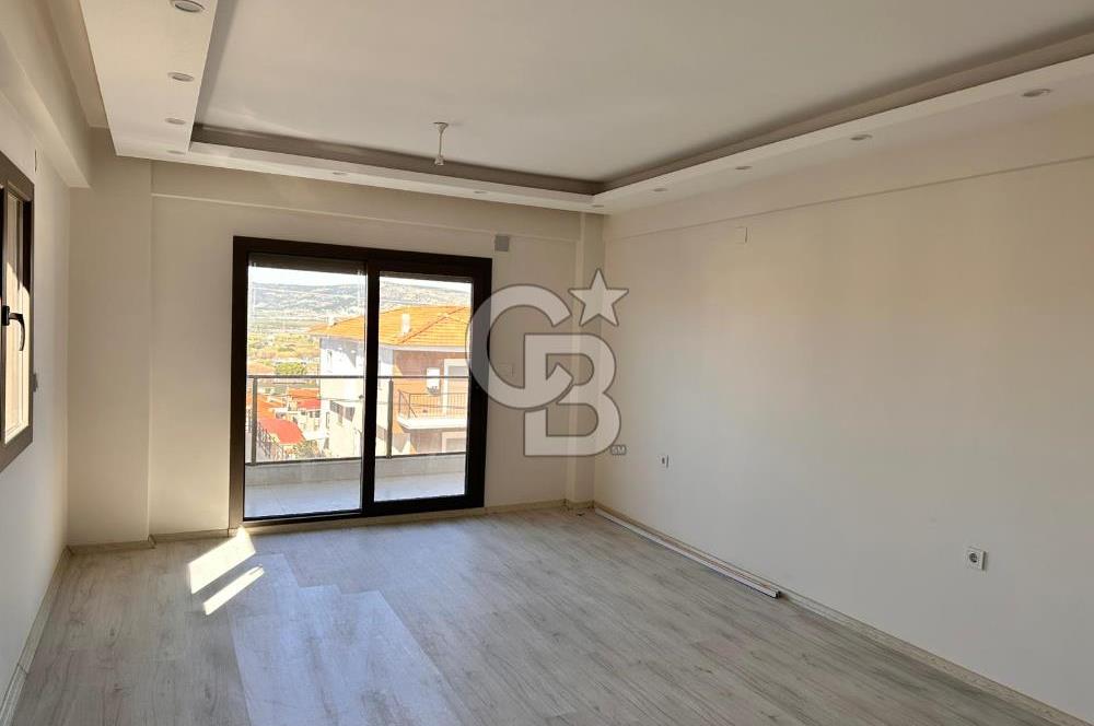 Foça Kazım Dirik Mah. Kiralık 3+1 Bahçeli Dubleks Daire