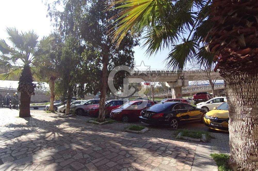 İzmir Bornova Kazım Dirik Mükemmel Konum da Satılık Dükkan 60 m²