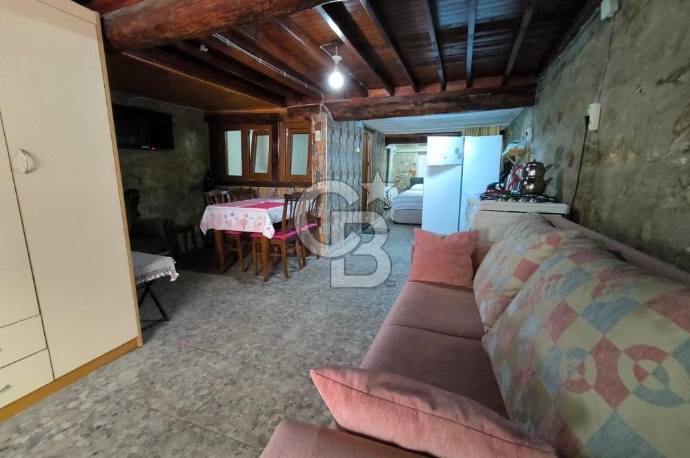 Ayvalık Merkezde Satılık Konuk Evi (Pansiyon)