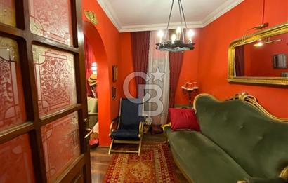 Ayvalık Merkez’de Avlulu Tarihi Rum Evi – “Sarı Köşk” | Aktif Konuk Evi