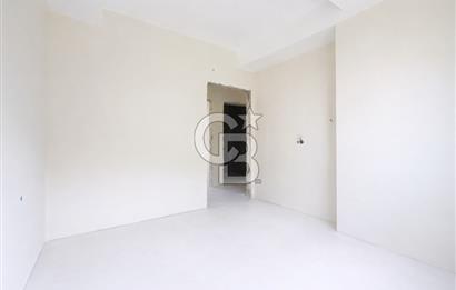 FENERBAHÇE , SELAHATTİN PINAR SOKAK'TA 4+1 KATTA TEK NET 140 M2 DAİRE