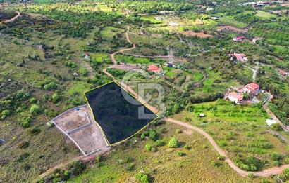 Datça Karadağ Mevkiinde Manzaralı 4.436 m² Bademlik