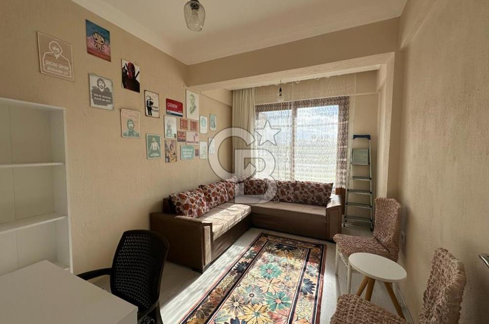 Foça Kazım Dirik Mah. Eşyalı Kiralık 2+1 Daire