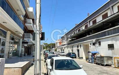 Foça Kazım Dirik Mah. Merkezi Konum Kiralık Dükkan