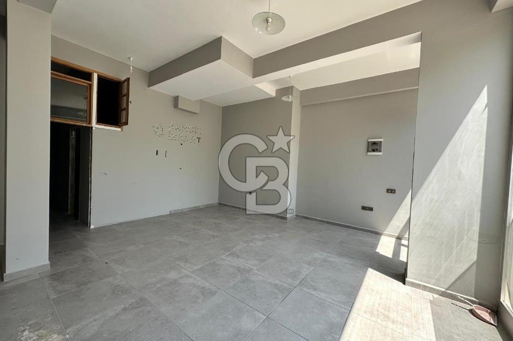 Foça Kazım Dirik Mah. Merkezi Konum Kiralık Dükkan