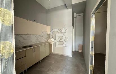 Foça Kazım Dirik Mah. Merkezi Konum Kiralık Dükkan