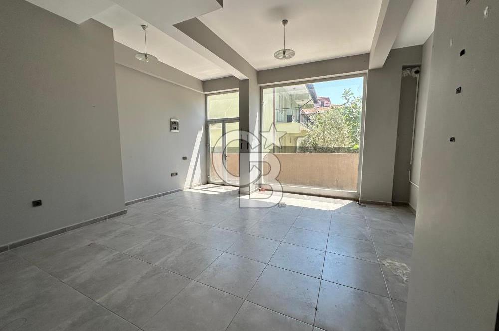 Foça Kazım Dirik Mah. Merkezi Konum Kiralık Dükkan