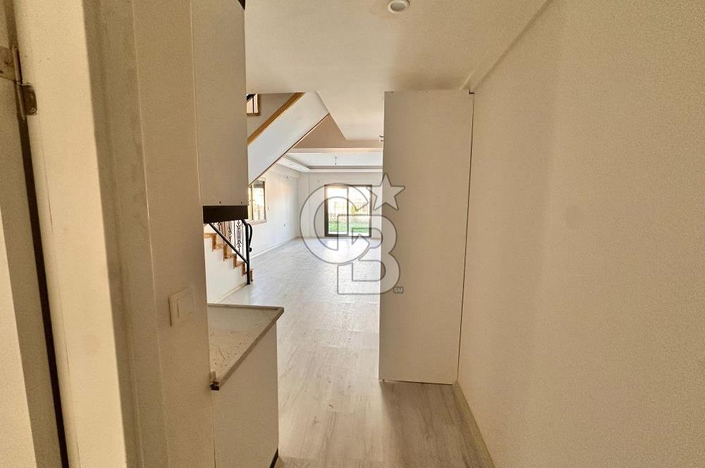 Foça Kazım Dirik Mah. Kiralık 3+1 Bahçeli Dubleks Daire