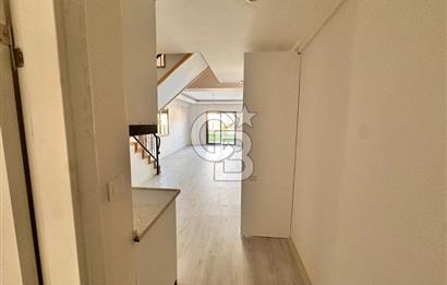 Foça Kazım Dirik Mah. Kiralık 3+1 Bahçeli Dubleks Daire