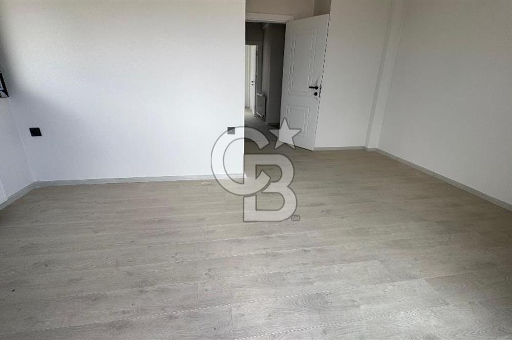 Yenifoça Mustafa Kemal Atatürk Mah. Kiralık 3+1 Bahçeli Dubleks