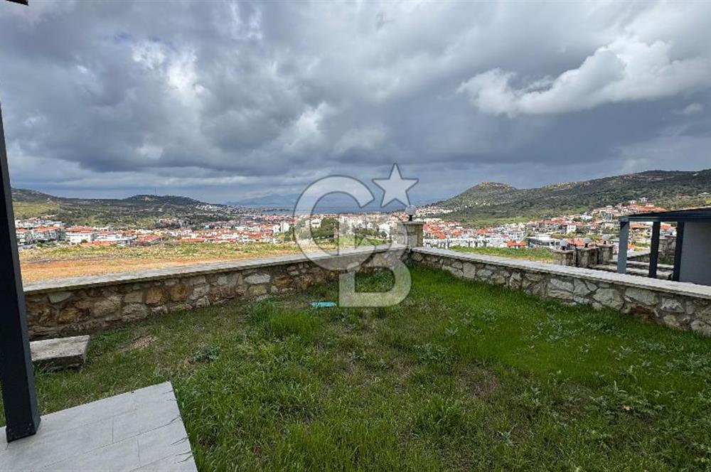 Yenifoça Mustafa Kemal Atatürk Mah. Kiralık 3+1 Bahçeli Dubleks