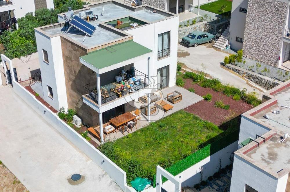 Gümüşlük Dereköy'de Geniş Bahçeli 2+1 Daire