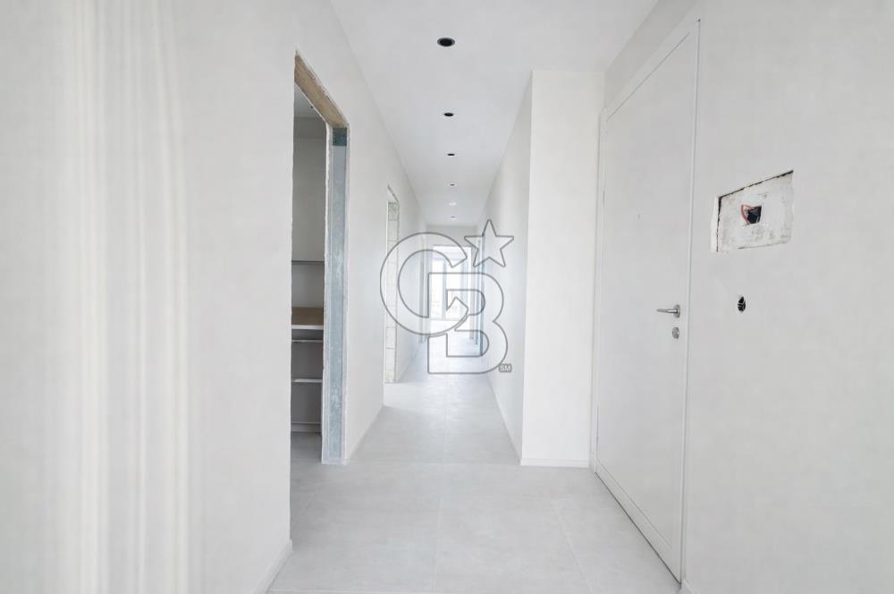 FENERBAHÇE , SELAHATTİN PINAR SOKAK'TA 4+1 KATTA TEK NET 140 M2 DAİRE