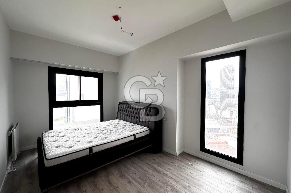 İnci Premium'da Deniz Manzaralı Eşyalı 1+1 Kiralık Köşe Daire