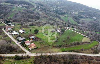 BAŞİSKELE BAHÇECİK' DE DENİZ MANZARALI 1619 m2 SATILIK ARSA