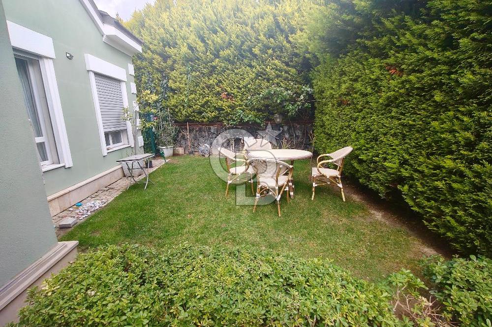 İZMİR ULUKENT YAMAÇEVLER'DE SATILIK 4+1 VİLLA