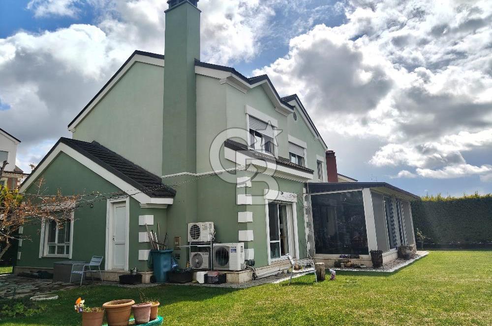 İZMİR ULUKENT YAMAÇEVLER'DE SATILIK 4+1 VİLLA