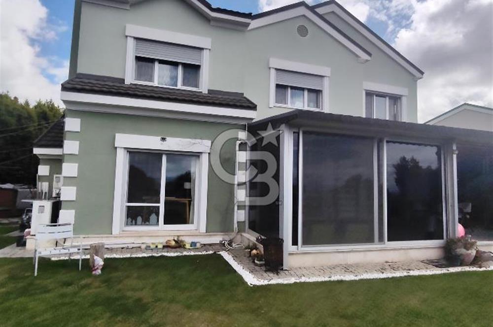 İZMİR ULUKENT YAMAÇEVLER'DE SATILIK 4+1 VİLLA