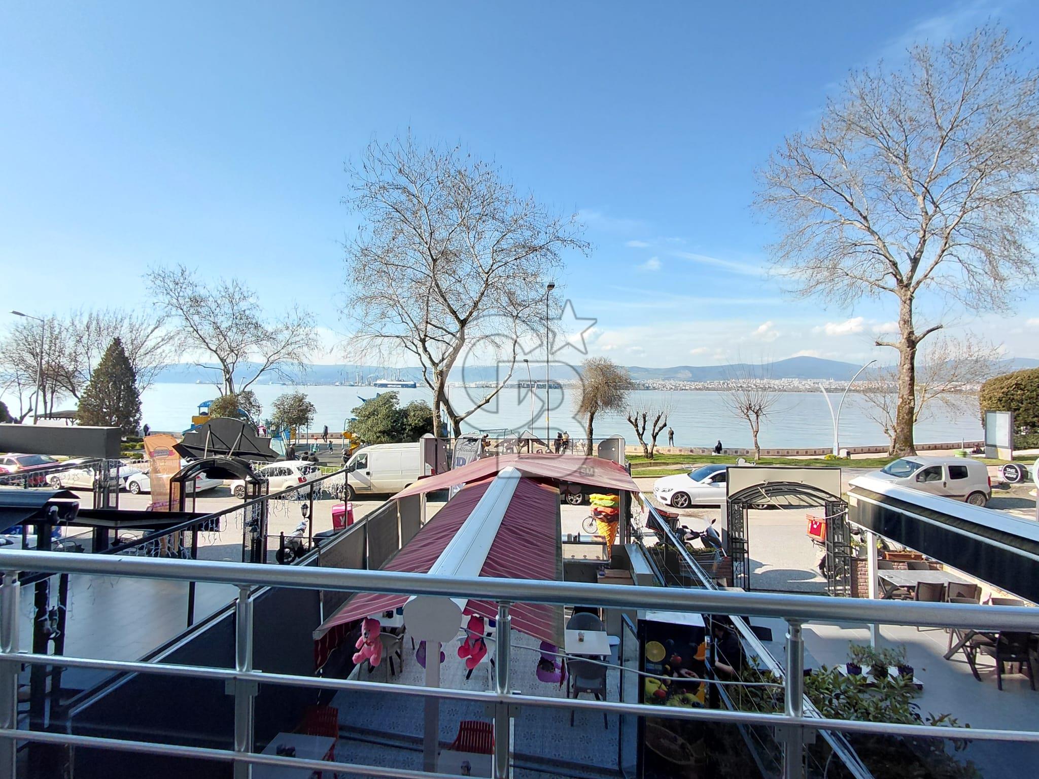 Değirmendere Sahilde Deniz Manzaralı EŞYALI 3+1 Kiralık Daire