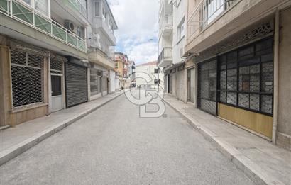 Güzelyalı Mithatpaşa Yakını Vitrinli 80 m² Satılık Dükkan 