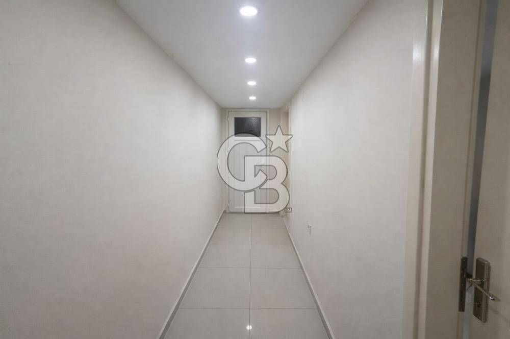 Güzelyalı Mithatpaşa Yakını Vitrinli 80 m² Satılık Dükkan 