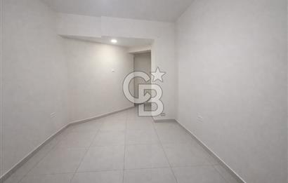 Güzelyalı Mithatpaşa Yakını Vitrinli 80 m² Satılık Dükkan 