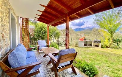 Datça Haziran-Eylül Arası Kiralık 2+1 Bahçeli ve Verandalı Daire