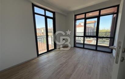 TUZLA TERSANELER BÖLGESİNDE SIFIR BİNADA KİRALIK 1+1 MODERN OFİS