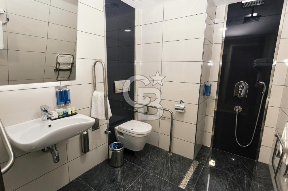 GEBZE E-5&TEM BAĞLANTISINDA 4 YILDIZLI RUHSATLI FAAL OTEL