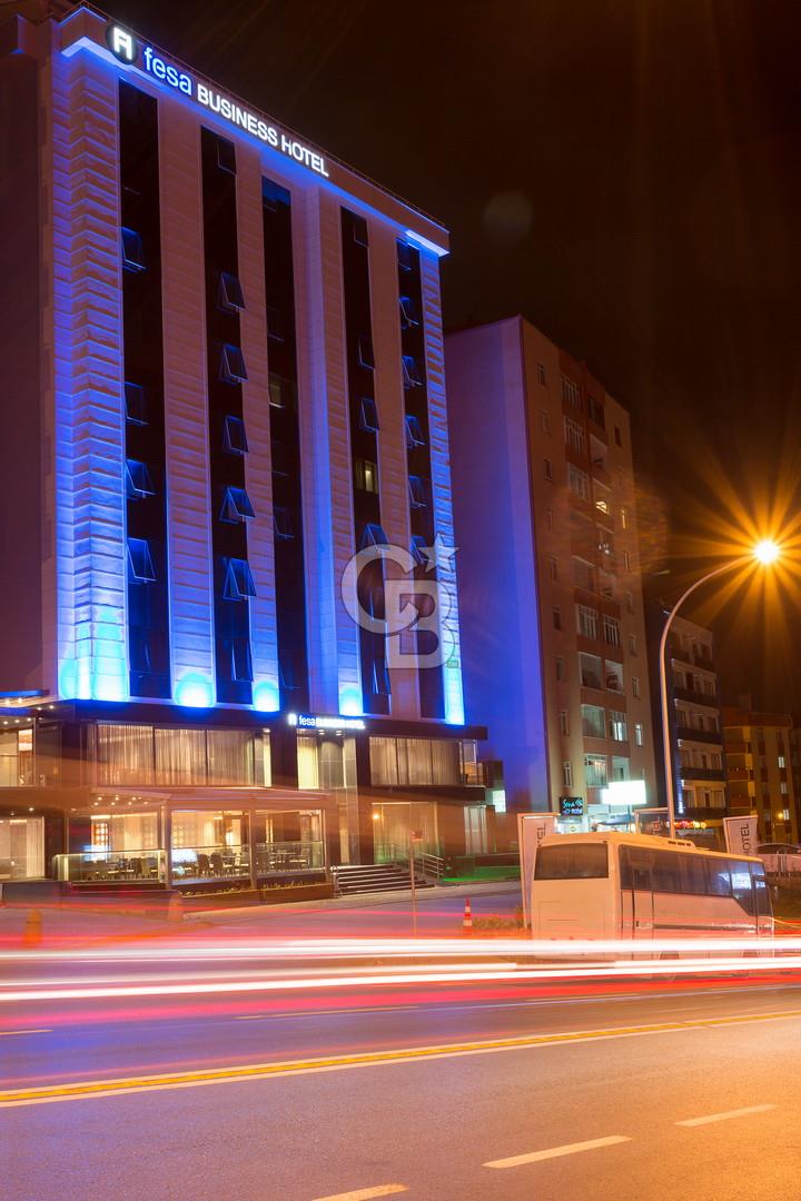 GEBZE E-5&TEM BAĞLANTISINDA 4 YILDIZLI RUHSATLI FAAL OTEL