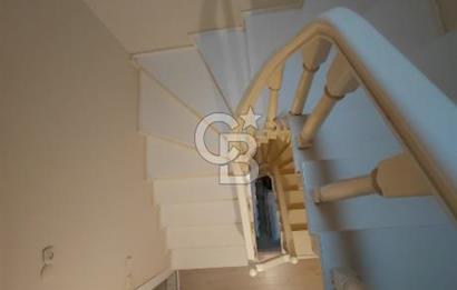 Çorlu Muhittin’de Eşyalı 5+1 Triplex Villa