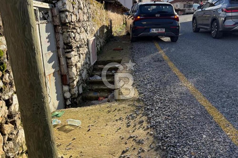 MUĞLA/MENTEŞE/DOĞANKÖY'DE SATILIK KAGİR KÖY EVİ VE BAHÇESİ