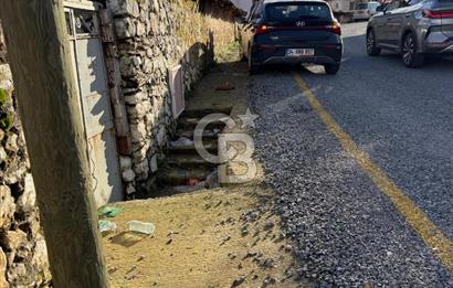 MUĞLA/MENTEŞE/DOĞANKÖY'DE SATILIK KAGİR KÖY EVİ VE BAHÇESİ