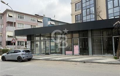Tuzla İstasyon Mahallesinde Cadde Üstünde Satılık Dükkan 120m2