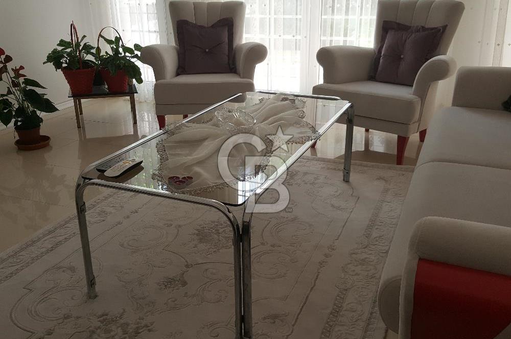 Yenikent'in (Mutlukent) en merkezi bölgesinde satılık daire.