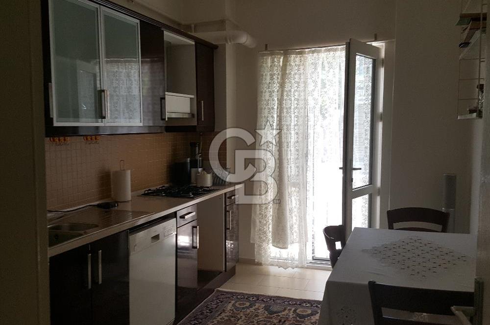 Yenikent'in (Mutlukent) en merkezi bölgesinde satılık daire.