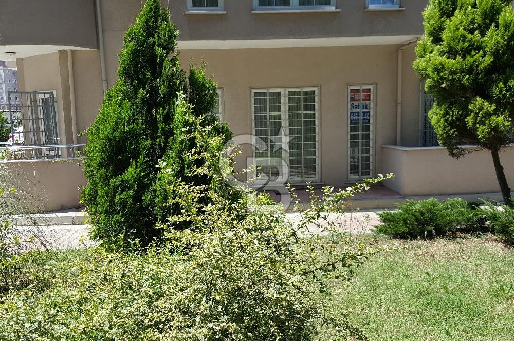 Yenikent'in (Mutlukent) en merkezi bölgesinde satılık daire.