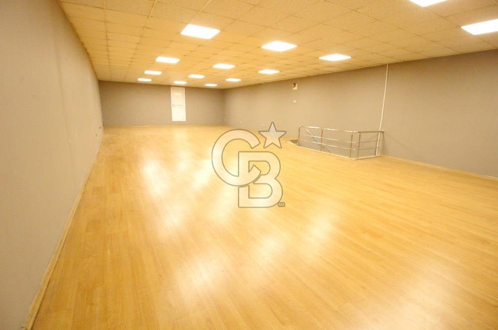 YEŞİLLİK CADDESİNE CEPHELİ, KİRALIK 4 KATLI MAĞAZA 