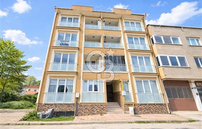 GELİBOLU'DA MERKEZİ KONUMDA ARA KAT 2+1 GENİŞ SATILIK DAİRE