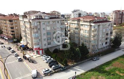 Yenikent'in (Mutlukent) en merkezi bölgesinde satılık daire.